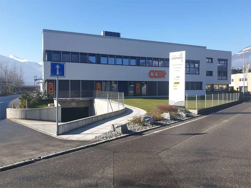 Affittasi  spazio commerciale di 234 m² a Giubiasco - Piano terra
