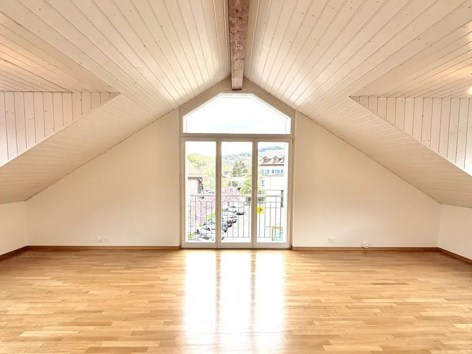 Splendide appartement de 5.5 pièces sous les combles