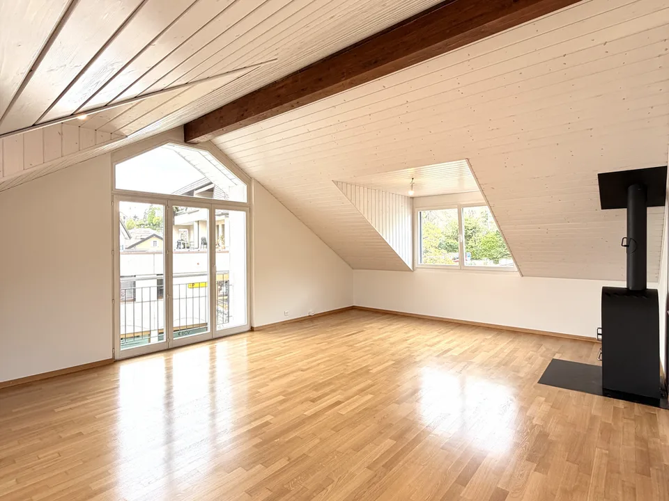 Splendide appartement de 5.5 pièces sous les combles