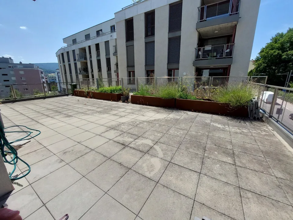 JOLI APPARTEMENT DE 3.5 PIECES AVEC TERRASSE CENTRE VILLE – photo 8 sur 8