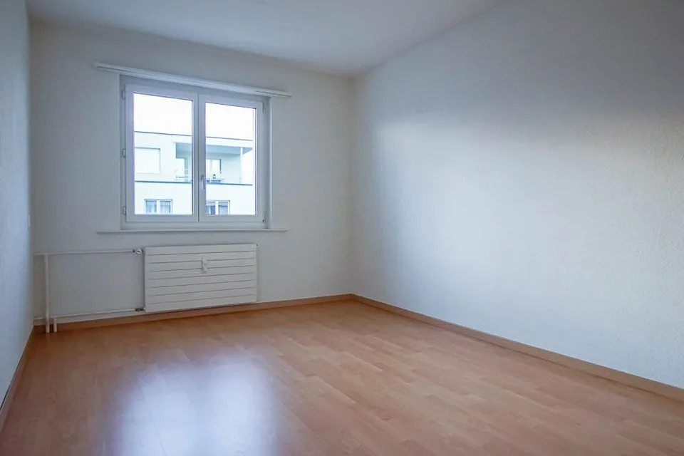 Appartamento attraente di 3.5 locali con ampio balcone soleggiato