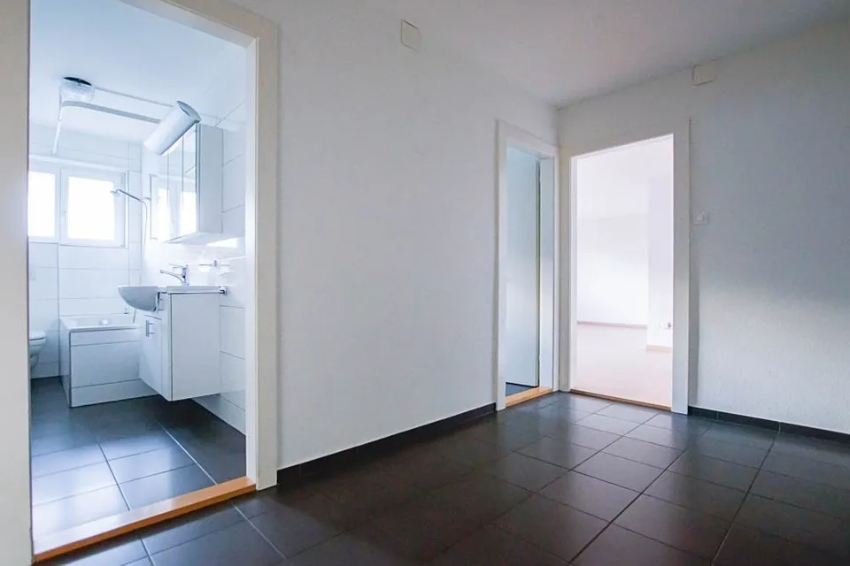 Appartamento attraente di 3.5 locali con ampio balcone soleggiato