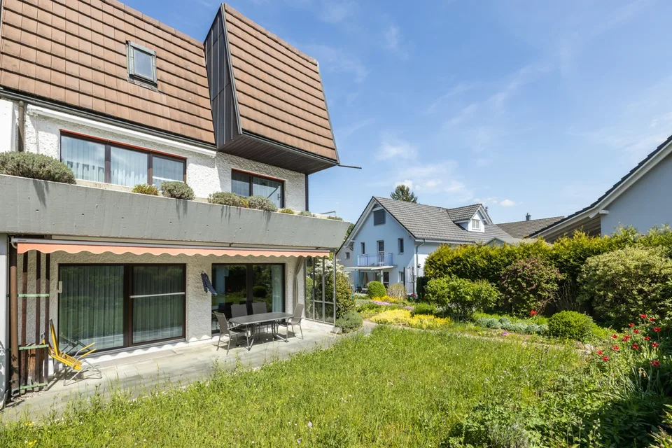 Casa familiare con giardino