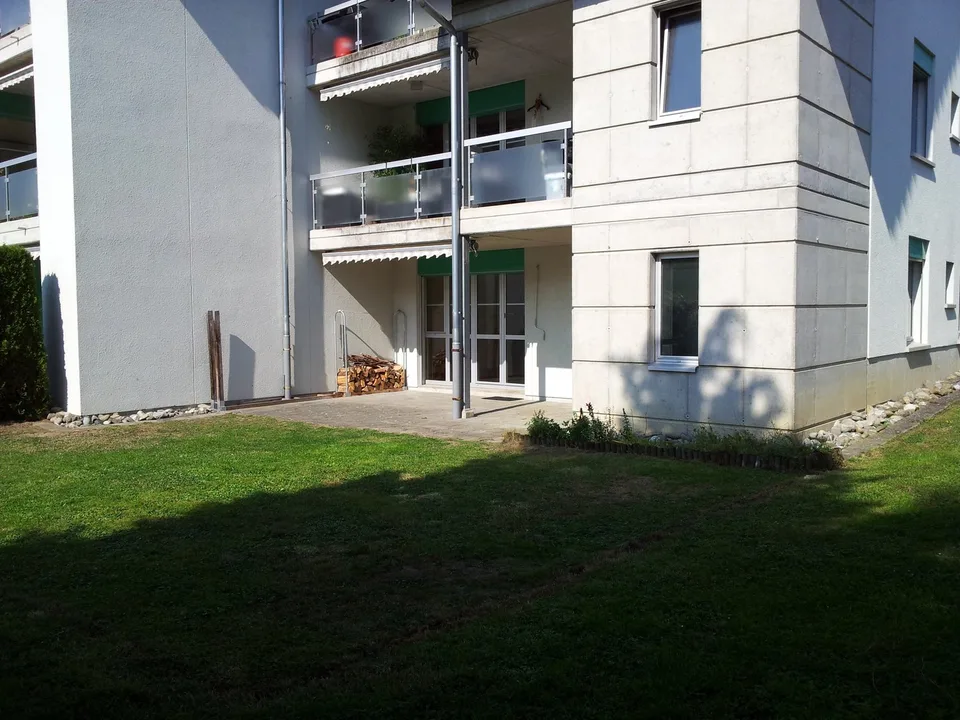 4 1/2-Zimmer Parterrewohnung am Dorfbach