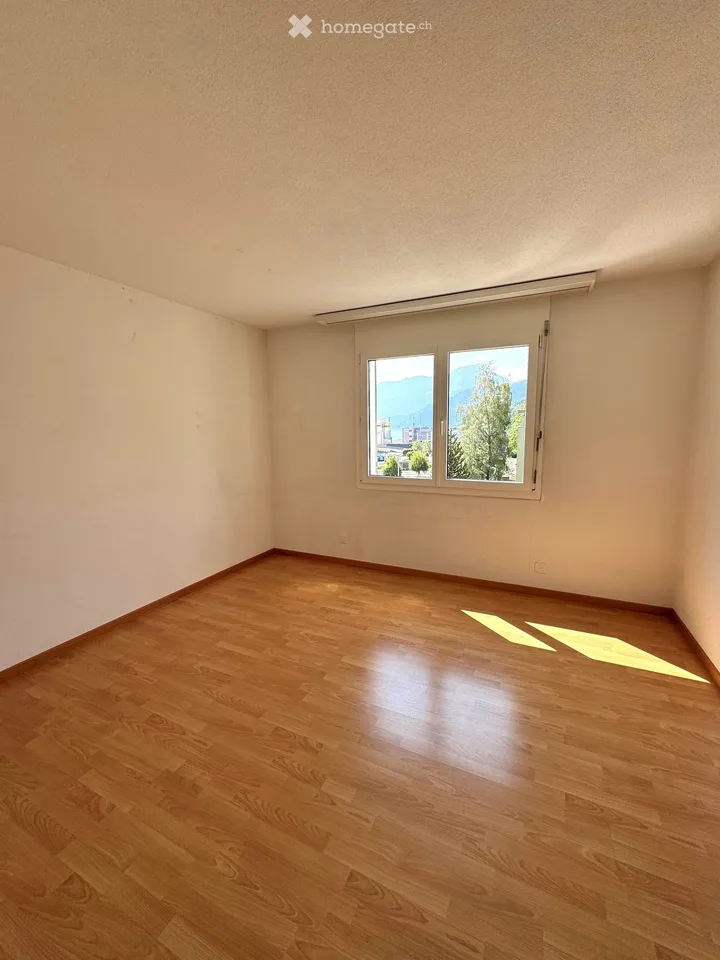Appartamento luminoso e familiare di 4,5 locali con vista panoramica a Horw