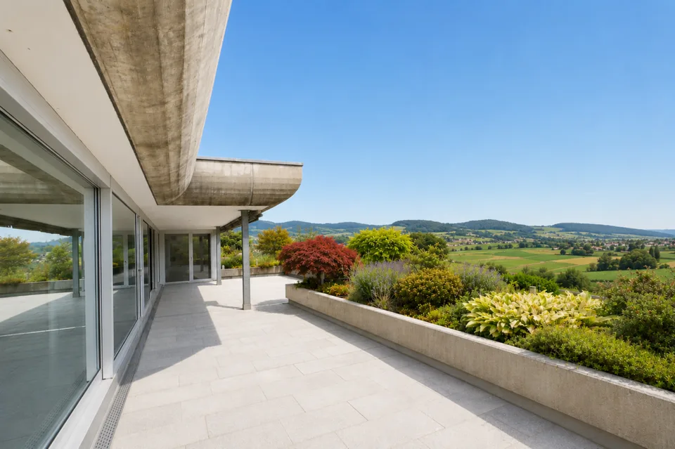 GROSSE IMMOBILIEN - Maison de terrasse exclusive de 5,5 pièces avec panorama sur la vallée de l'Aar et les Alpes bernoises