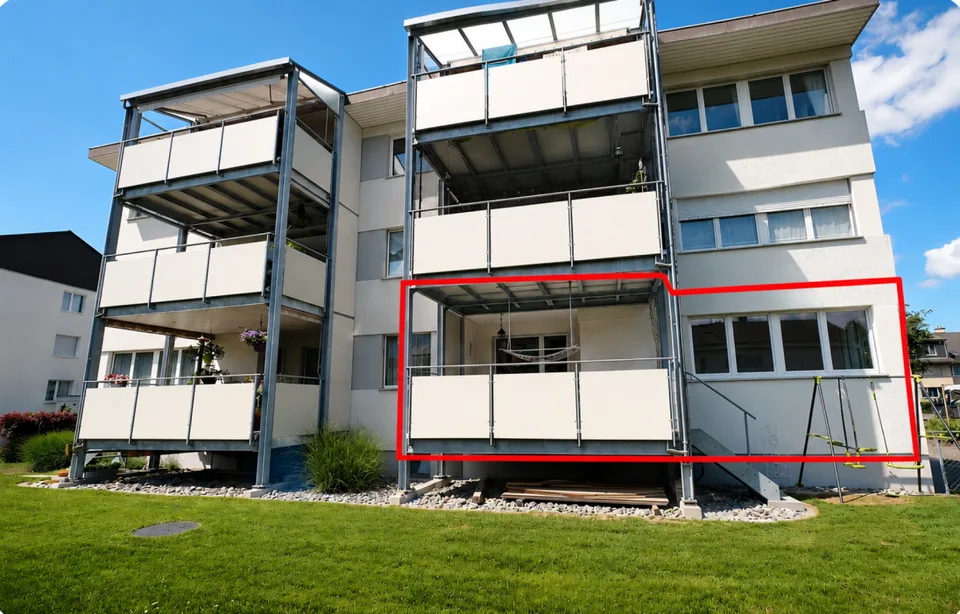 GROS IMMOBILIER - Appartement 3,5 pièces avec grand balcon et accès direct au jardin à Thierachern
