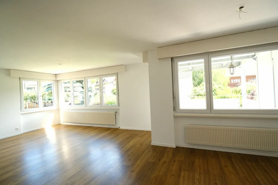 GROS IMMOBILIER - Appartement 3,5 pièces avec grand balcon et accès direct au jardin à Thierachern