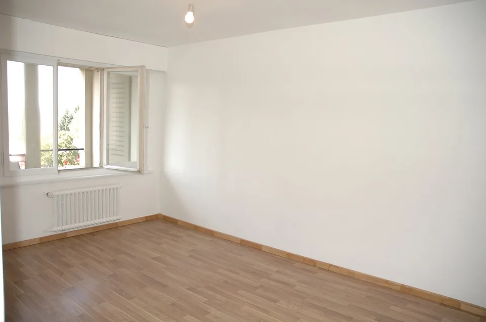 "moderne 2-Zimmerwohnung an zentraler Lage mit Balkon"