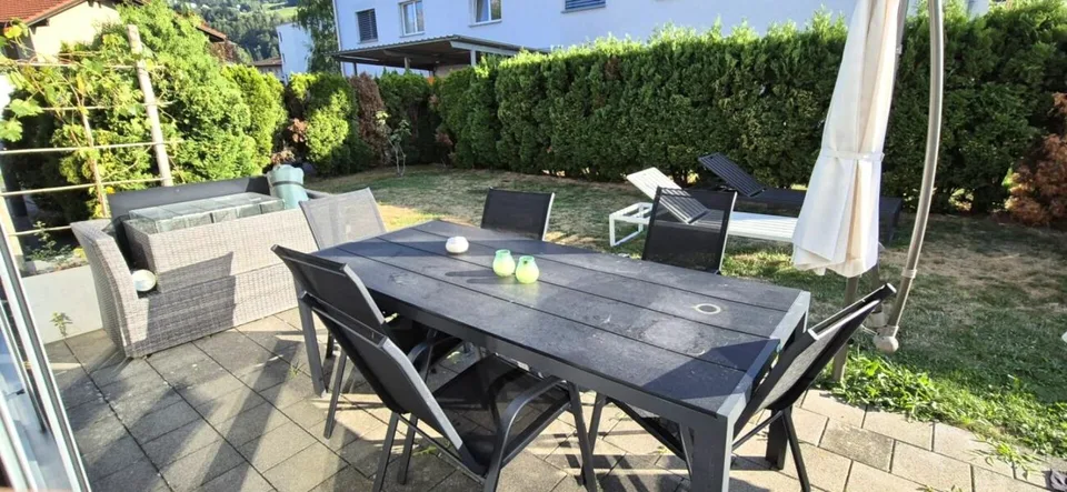 Moderne Gartenwohnung mit Whirlpoolbad und Wintergarten