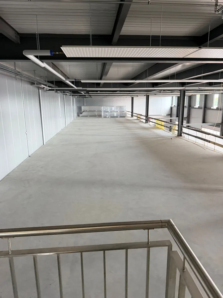 SAINT-AUBIN (FR) Neue und modulare Gewerbeflächen, von 248 m² bis 2'800 m²