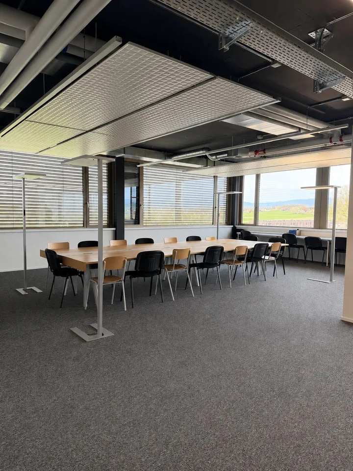 Uffici: superfici modulabili da 270 m² (fino a 1'900 m²) a Saint-Aubin