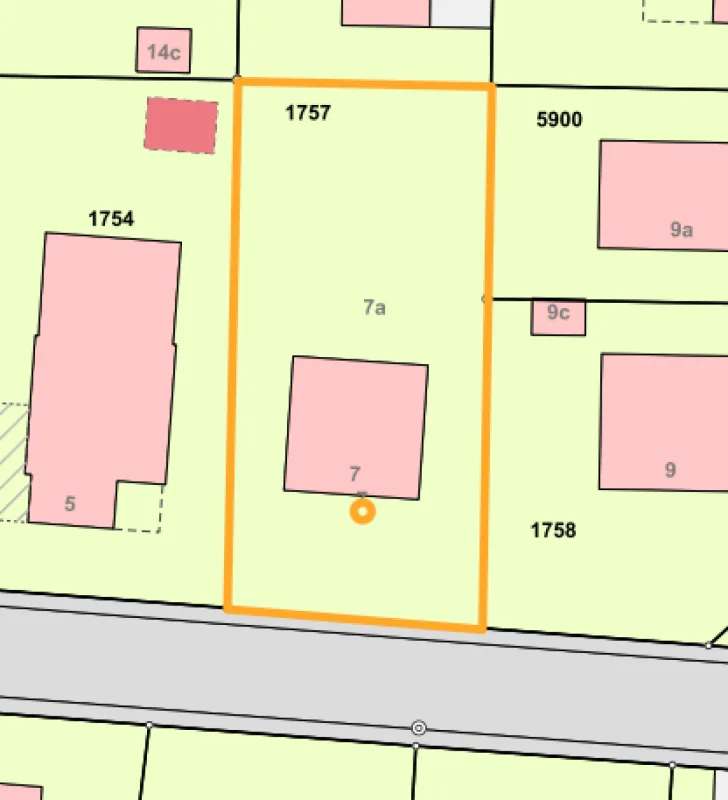 EFH mit bewilligtem Doppelhaus-Projekt - renovieren, ausbauen oder neu bauen