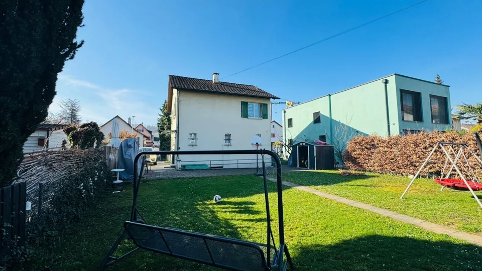 EFH mit bewilligtem Doppelhaus-Projekt - renovieren, ausbauen oder neu bauen