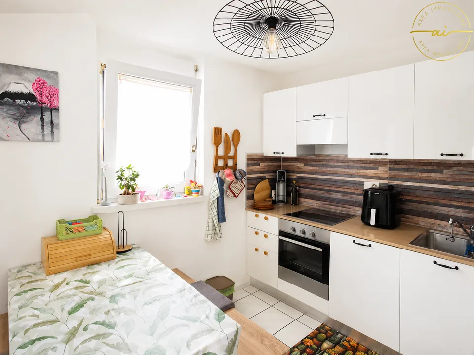 APPARTEMENT ESPACIEUX 4.5 PIÈCES AVEC BALCON À MORBIO INFERIORE