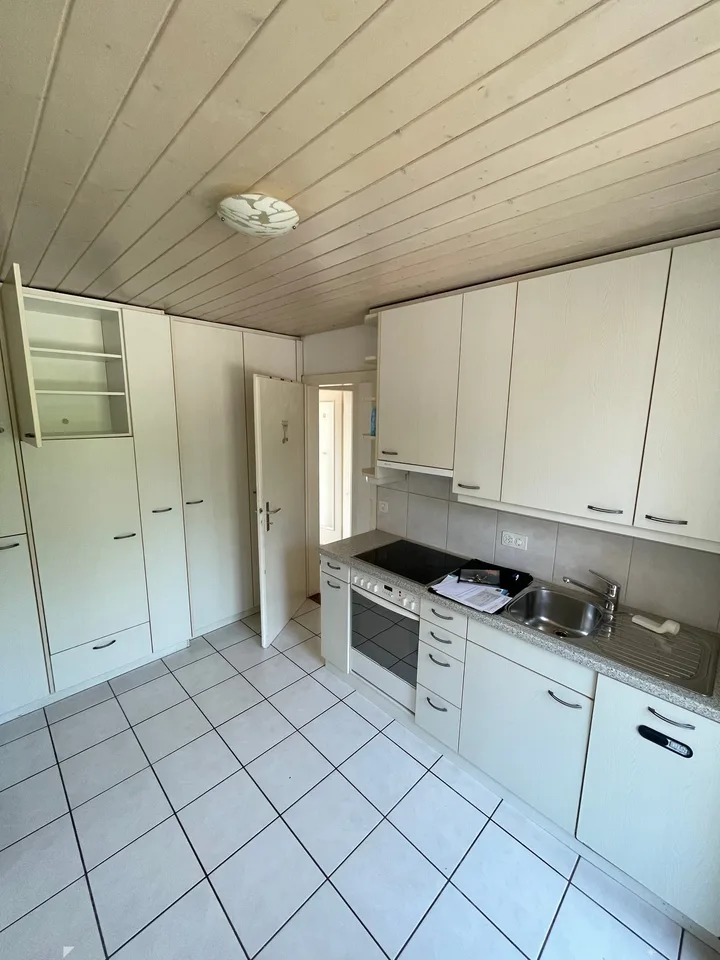 Appartement de 3.5 pièces au 1er étage avec 2 balcons