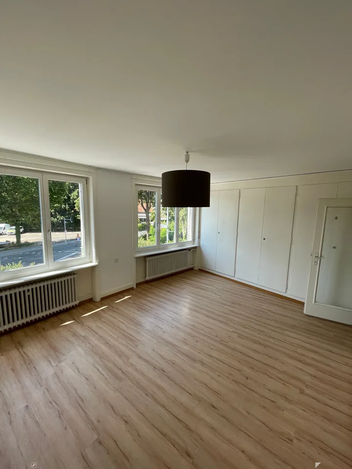 Appartement de 3.5 pièces au 1er étage avec 2 balcons