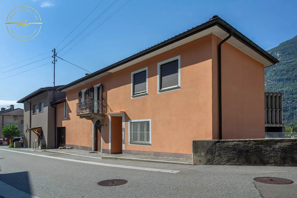 Einfamilienhaus in wunderschöner Lage in Osogna