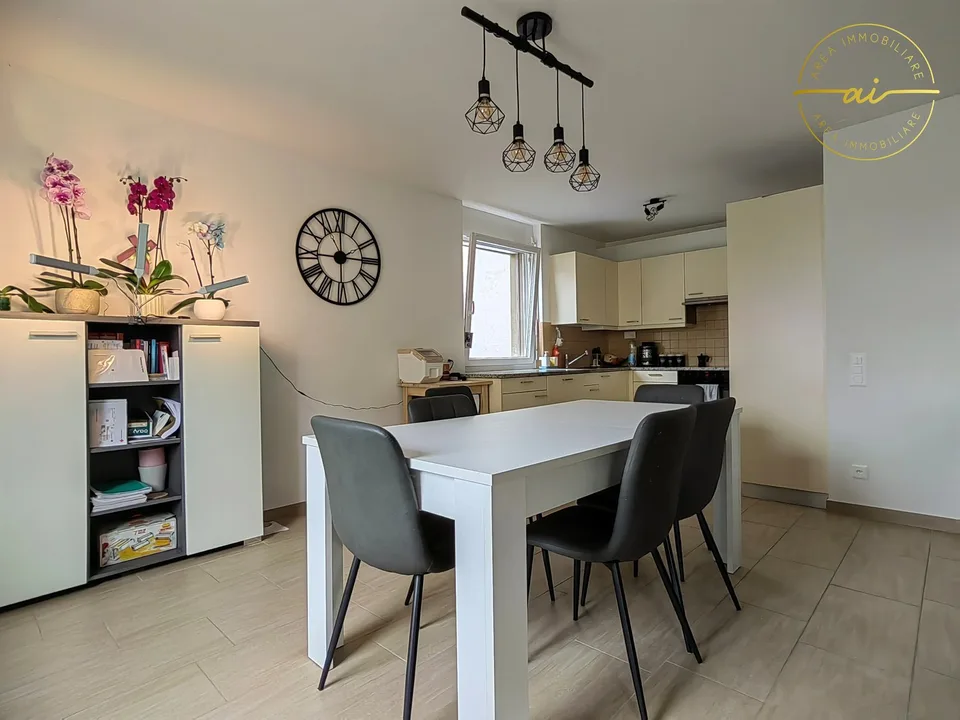Moderno ed ampio appartamento 3.5 locali