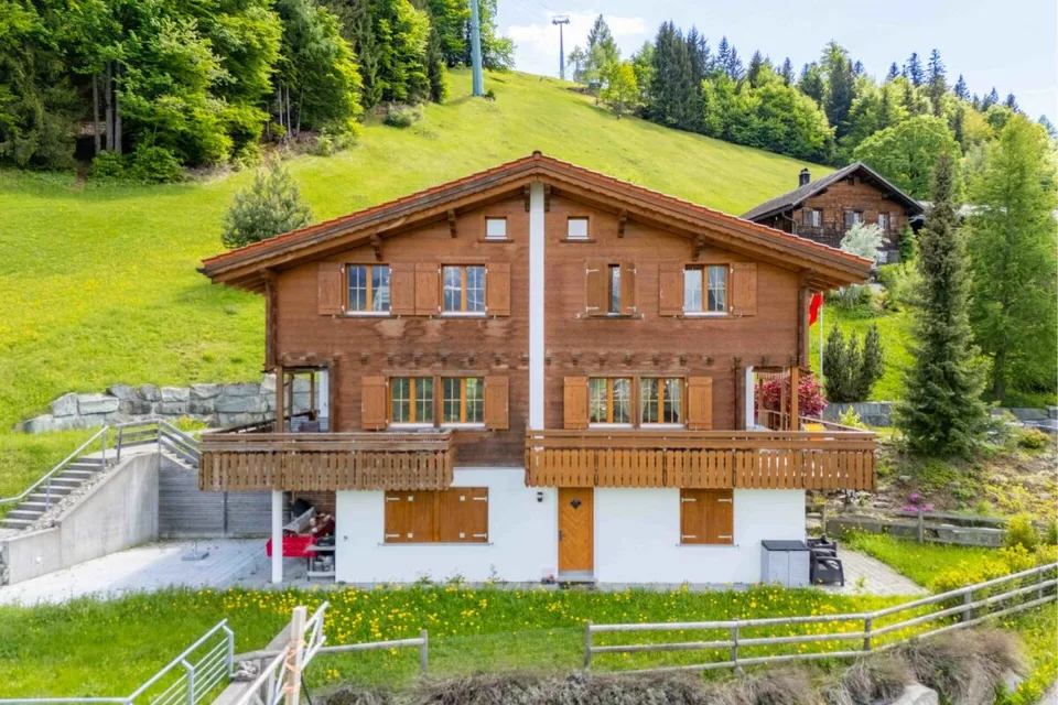 4.5 Zimmer Ferienwohnung mitten im Ski- und Wandergebiet Grüsch-Danusa