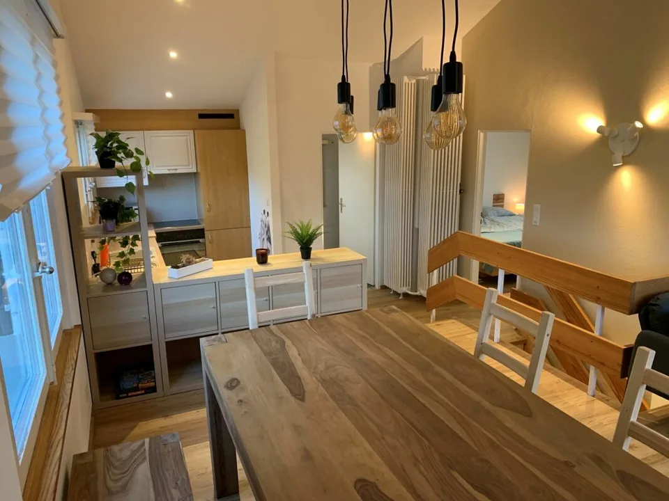 Charmantes 3.5 Zi.-Ferienhaus mit Bergsicht &amp; Garten - nah am Golfplatz
