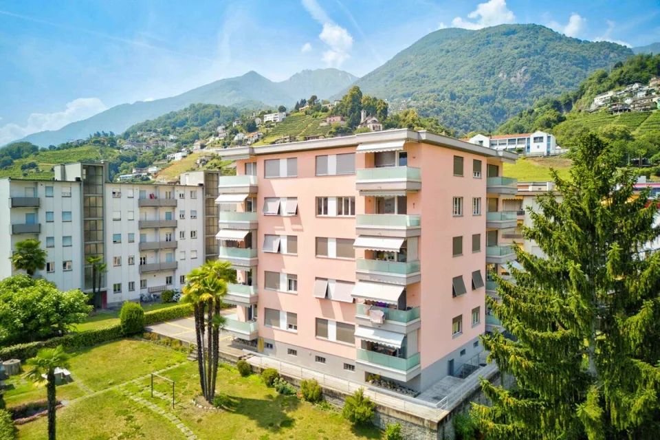 Gepflegte 3.5 Zimmer-Ferienwohnung am Lago Maggiore in Tenero