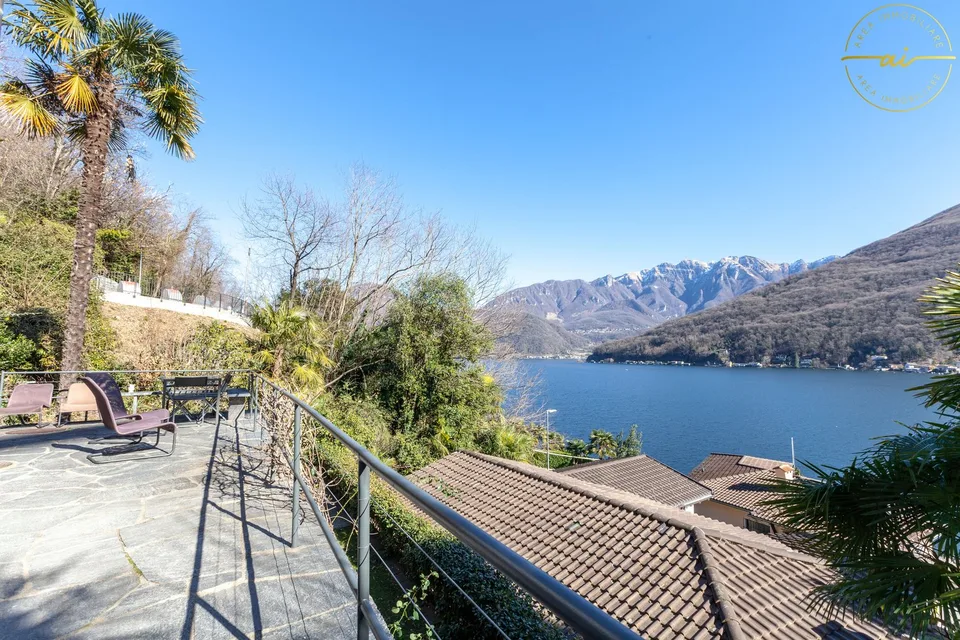 EXCLUSIF 2.5 PIÈCES AVEC VUE SUR LE LAC, JARDIN ET TERRASSE
