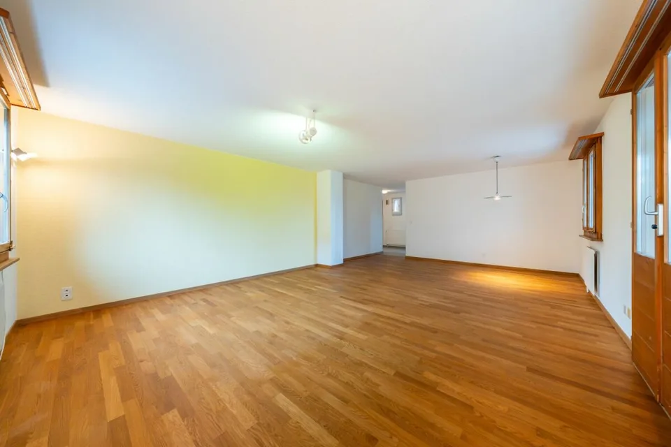 *RISERVATO* Una casa con carattere - ben progettata, ben tenuta e piena di possibilità