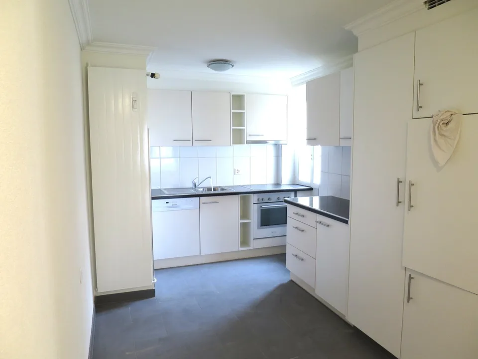 Charmante 2.5-Zimmer-Wohnung mit Balkon im Altbau – Herisau