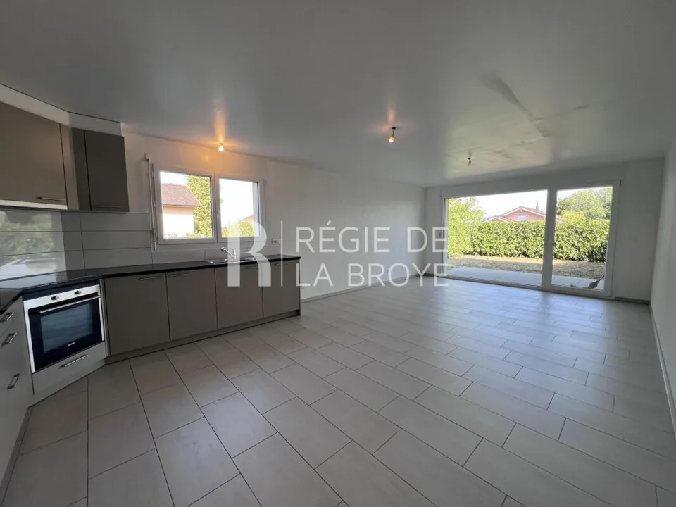 Wohnung mit 3.5 Zimmern in St-Aubin