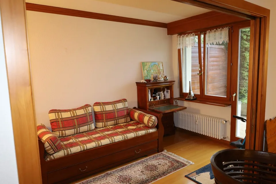 Wohnung mit 3.5 Zimmern, Blick und Balkon in Crans – Foto 3 von 26