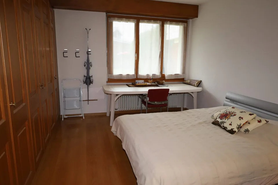 Wohnung mit 3.5 Zimmern, Blick und Balkon in Crans – Foto 6 von 26