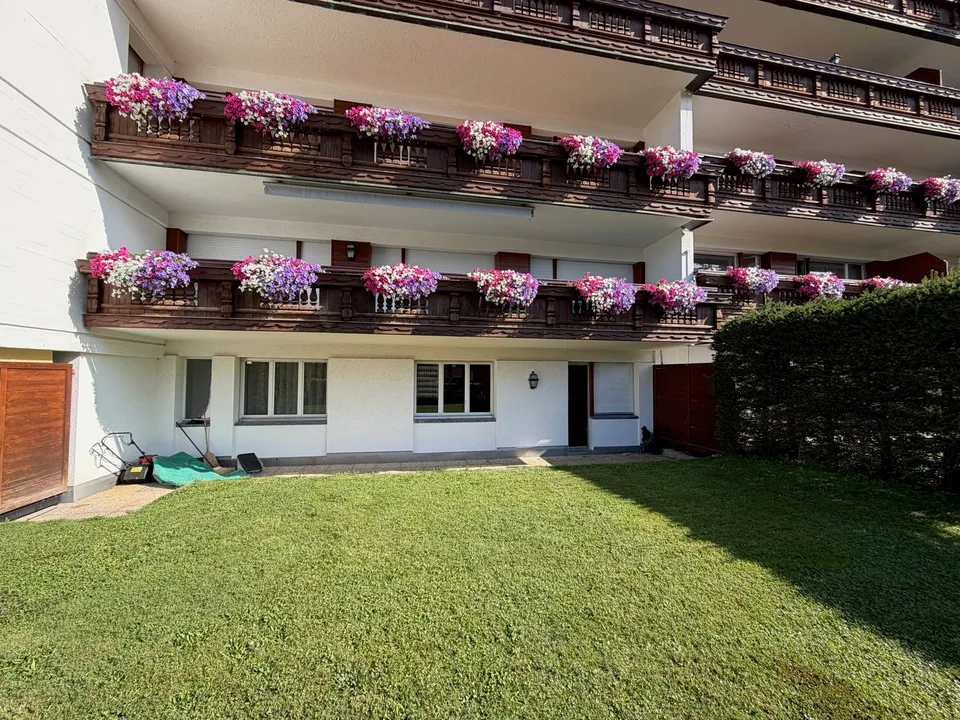 Wohnung mit 3.5 Zimmern, Blick und Balkon in Crans – Foto 13 von 26