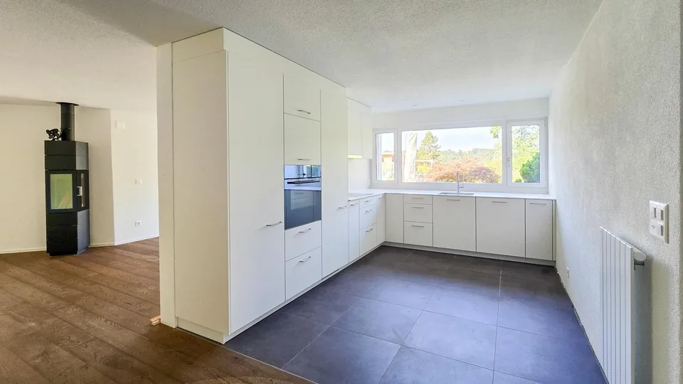 Maison unifamiliale de 5,5 pièces avec jardin de rêve dans un emplacement ensoleillé à Stallikon