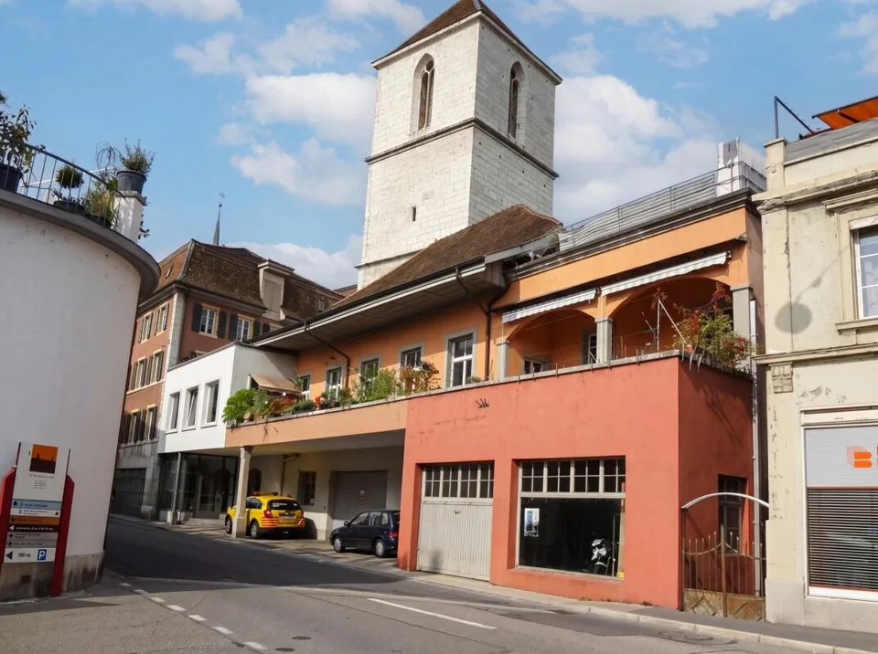Historisches Mehrfamilienhaus mit Wohn- und Gewerbenutzung - Altstadt La Neuveville