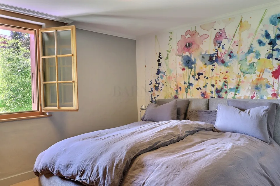 Charmant appartement moderne avec vue montagne