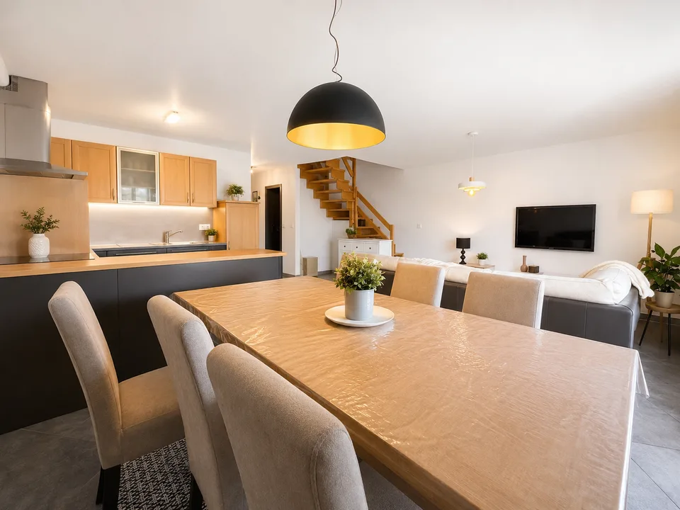 Delémont – Innamorarsi di questo luminoso duplex di 3,5 locali, ideale per la posizione