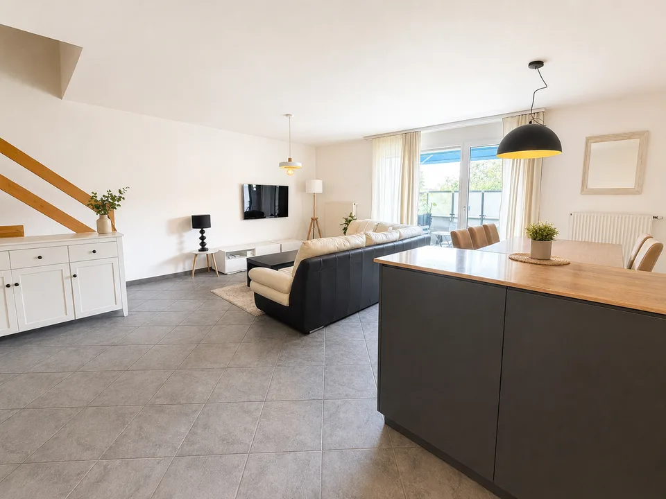 Delémont – Innamorarsi di questo luminoso duplex di 3,5 locali, ideale per la posizione