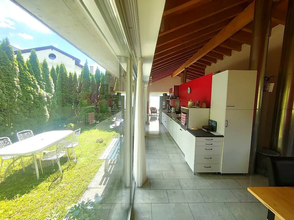Meravigliosa villa immersa nel verde a Giubiasco (Lôro)