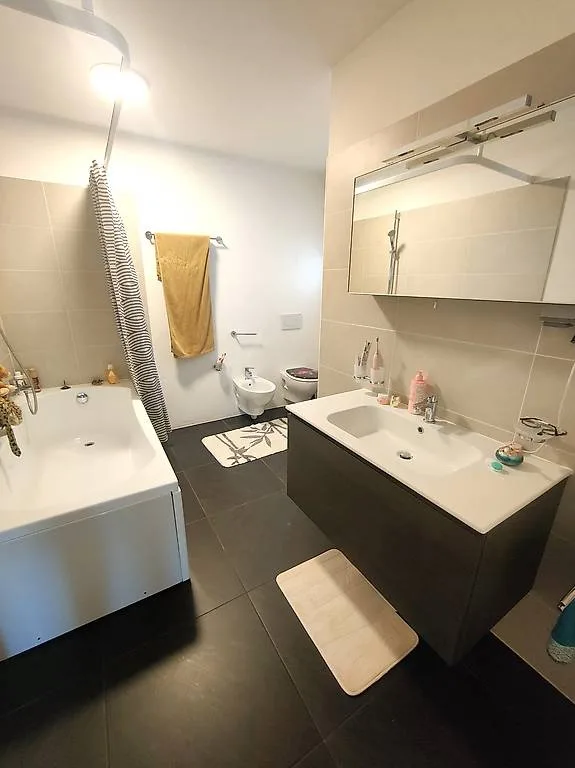 Wohnung 4 ½ Zimmer, 2. und letztes Stockwerk/Wohngegend – Foto 7 von 11