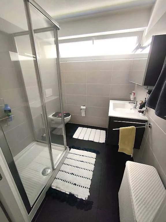 Wohnung 4 ½ Zimmer, 2. und letztes Stockwerk/Wohngegend – Foto 8 von 11