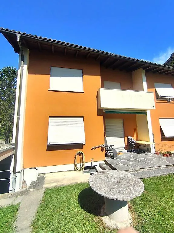 Casa monofamiliare a schiera di prima testa a Biasca