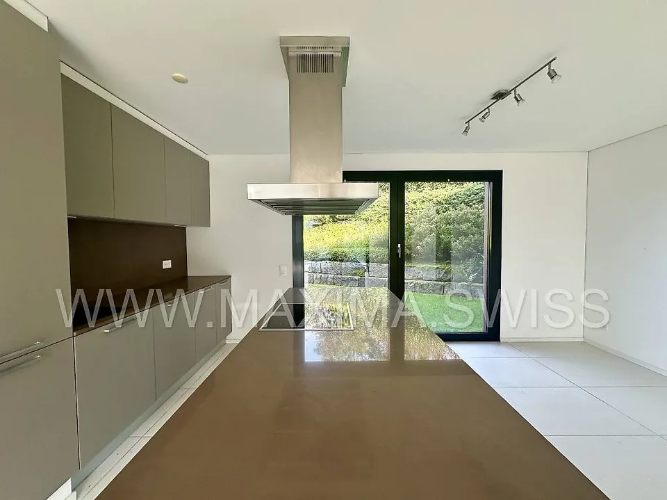 DAVESCO SORAGNO: APPARTEMENT DESIGN AVEC JARDIN ET SPA