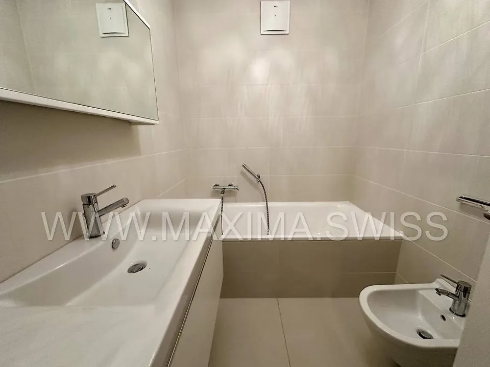 DAVESCO SORAGNO: APPARTEMENT DESIGN AVEC JARDIN ET SPA