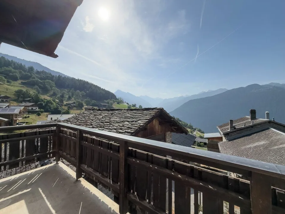 Charmant appartement avec vue panoramique sur la vallée
