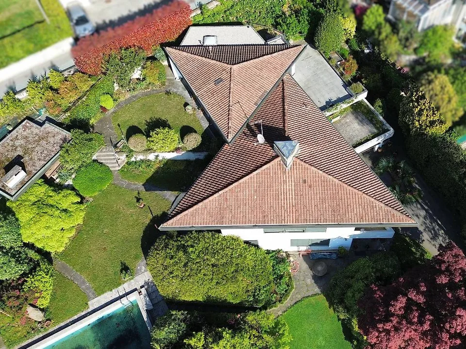 Agno - Affascinante villa anni '50 con splendido terreno