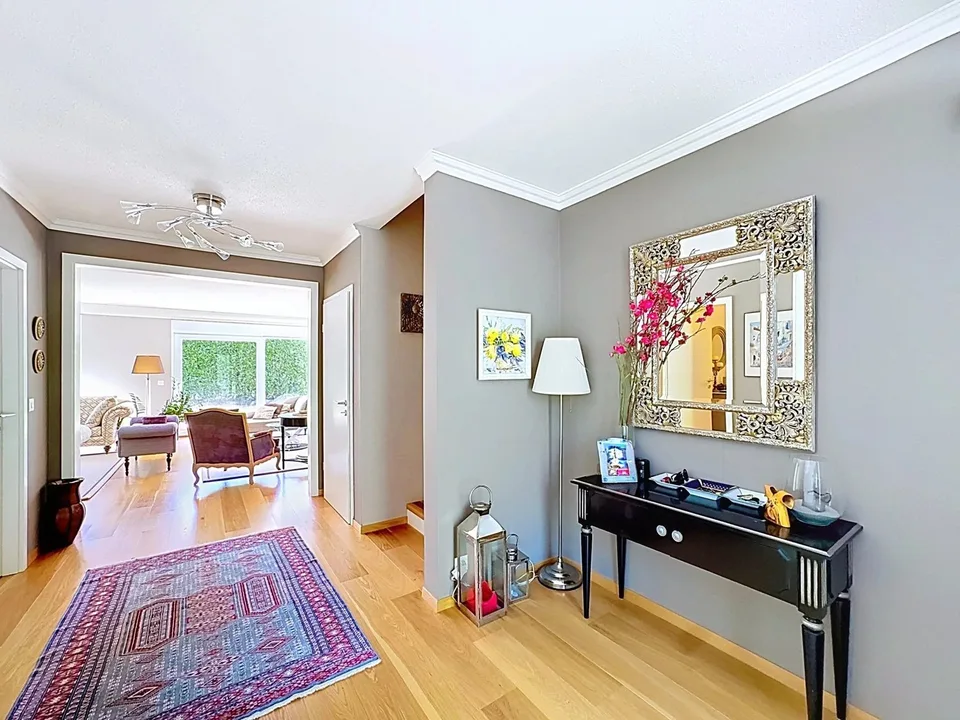 Elegant family villa in Founex