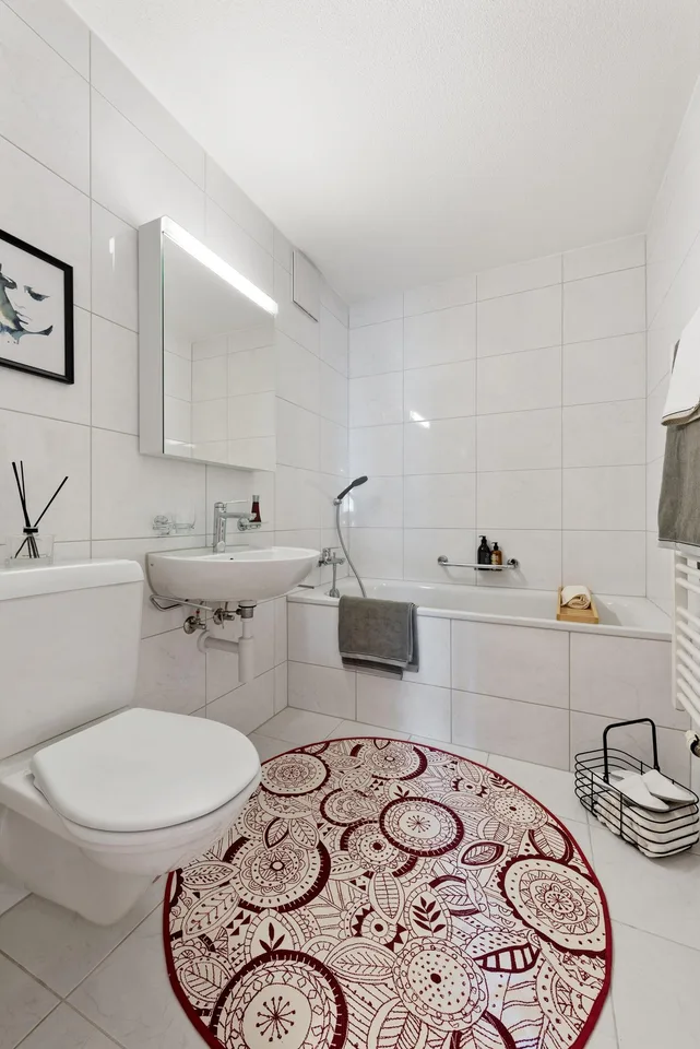Grosszügige 3.5-Zimmer-Gartenwohnung mit Sicht auf die Aare