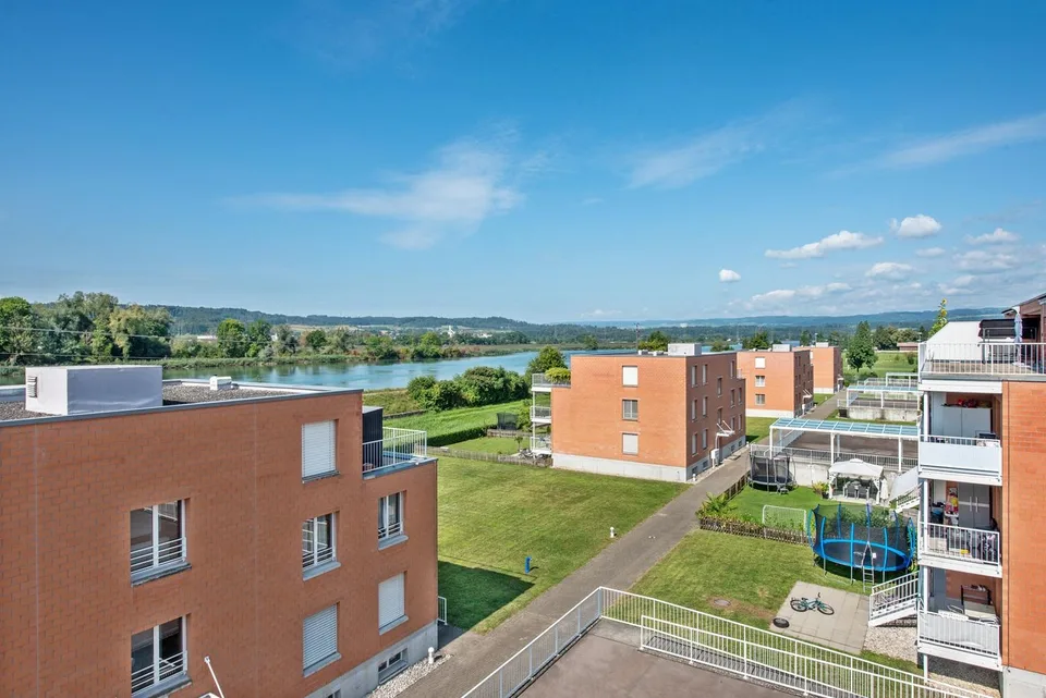 Grosszügige 3.5-Zimmer-Gartenwohnung mit Sicht auf die Aare