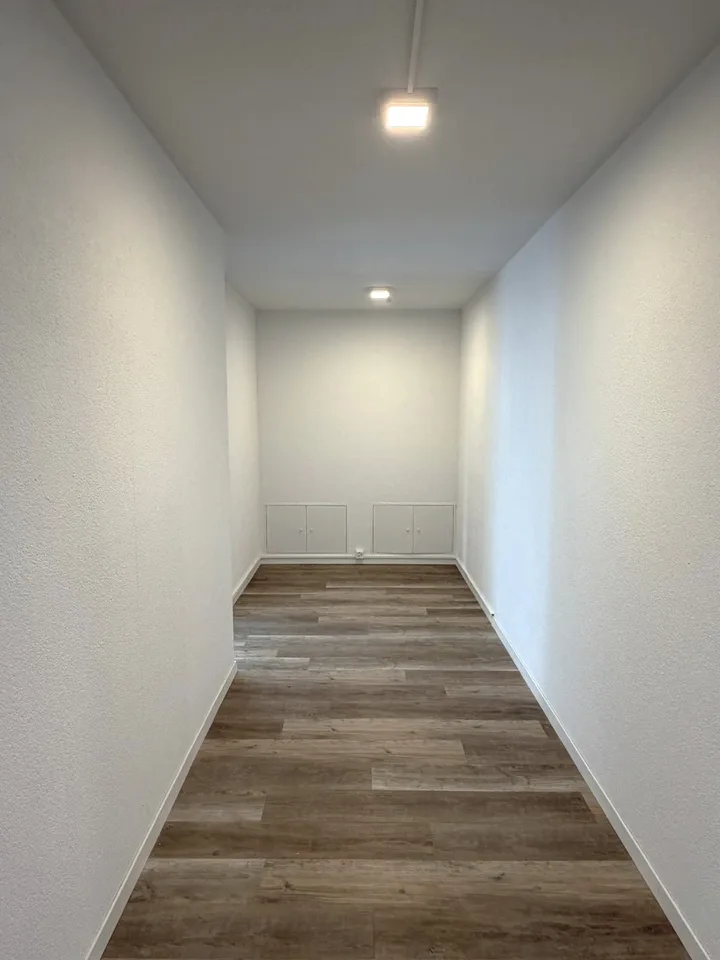 Attraktive Büro- oder Praxisfläche – vollständig ausgebaut & sofort bezugsbereit – Foto 7 von 10